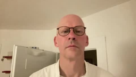 neptunofatlantis online show from April 17, 2026, 11:30 pm