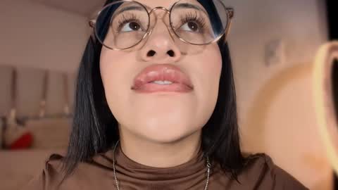 Helena    Every Friday new video for my fan club loves  online show from January 21, 2025, 8:00 pm