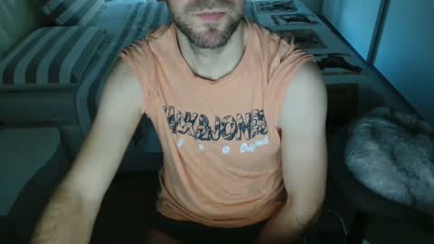 Nerchia89 online show from May 3, 2026, 5:52 pm