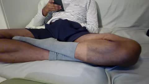 Nerlinlee online show from February 24, 2026, 6:39 pm