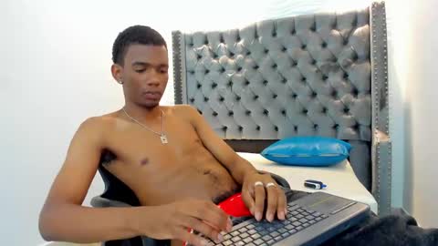 Nero online show from November 21, 2025, 7:45 pm