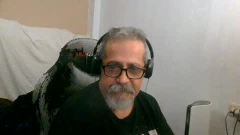 Snapshot of neron401 chatting on July 9, 2026, 2:15 am neron401 online show from July 9, 2026, 2:15 am
