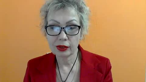 Snapshot of nessyjenixs chatting on February 18, 2025, 3:10 pm NessyJenixs online show from February 18, 2025, 3:10 pm