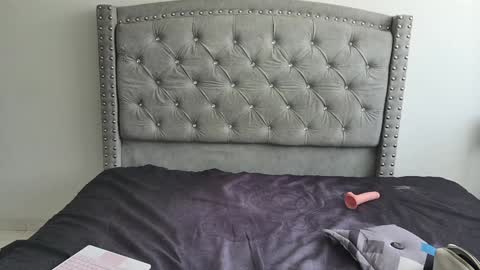 Snapshot of nesuko_kamado chatting on December 20, 2024, 2:05 pm nesuko_kamado online show from December 20, 2024, 2:05 pm