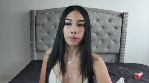 Snapshot of nesuko_kamado chatting on January 6, 2025, 5:49 pm nesuko_kamado online show from January 6, 2025, 5:49 pm