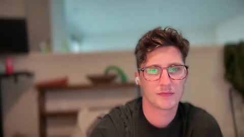 Snapshot of netflixhumanicorn chatting on December 28, 2024, 5:03 pm RyRy online show from December 28, 2024, 5:03 pm