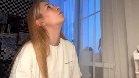 Snapshot of nevanadler chatting on February 21, 2026, 2:51 pm Nika online show from February 21, 2026, 2:51 pm