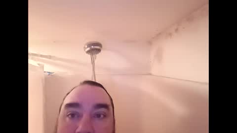 Snapshot of neverseentthatb4 chatting on February 1, 2026, 11:03 pm Matt online show from February 1, 2026, 11:03 pm