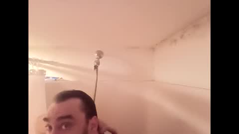 Snapshot of neverseentthatb4 chatting on February 2, 2026, 11:58 pm Matt online show from February 2, 2026, 11:58 pm