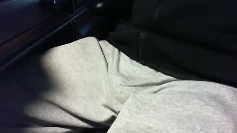 nevrsaynevr2000 online show from December 3, 2024, 3:11 pm