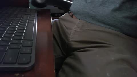 nevrsaynevr2000 online show from March 10, 2025, 6:12 pm