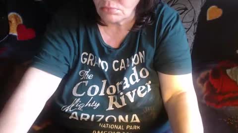 Snapshot of new_milf chatting on June 19, 2026, 3:11 am Lilly online show from June 19, 2026, 3:11 am