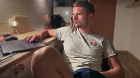 Finnr online show from March 8, 2025, 8:35 pm