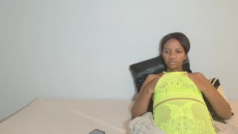 Snapshot of newbootyxx chatting on June 16, 2026, 8:33 pm newbootyxx online show from June 16, 2026, 8:33 pm