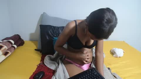 Snapshot of newbootyxx chatting on July 13, 2026, 6:22 pm newbootyxx online show from July 13, 2026, 6:22 pm