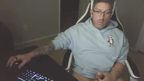 newevo online show from November 4, 2025, 1:16 am