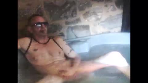 Snapshot of newfun11 chatting on November 16, 2025, 3:50 pm newfun11 online show from November 16, 2025, 3:50 pm