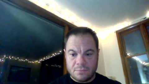 Newguy81240 online show from December 26, 2024, 10:31 pm