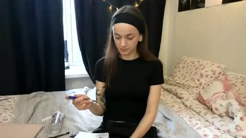 Snapshot of newproject_ chatting on June 5, 2026, 5:51 pm Nova online show from June 5, 2026, 5:51 pm