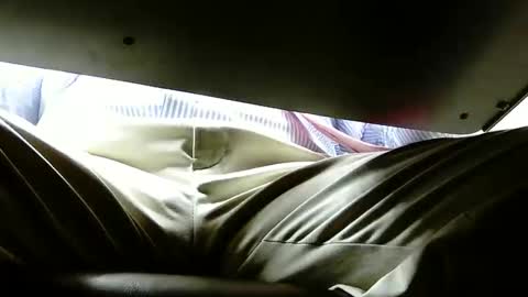 Daring online show from November 10, 2025, 11:04 pm