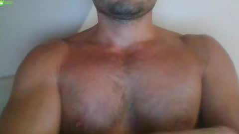 newtyguy90 online show from July 31, 2026, 5:29 am