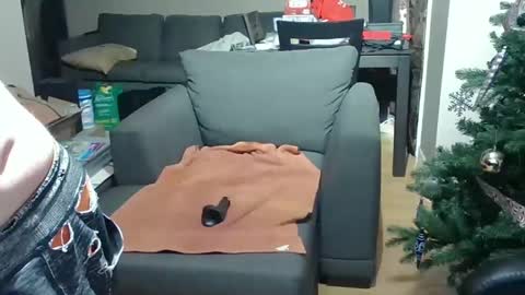 Snapshot of newvvorld chatting on December 8, 2024, 7:43 pm NewWorld online show from December 8, 2024, 7:43 pm