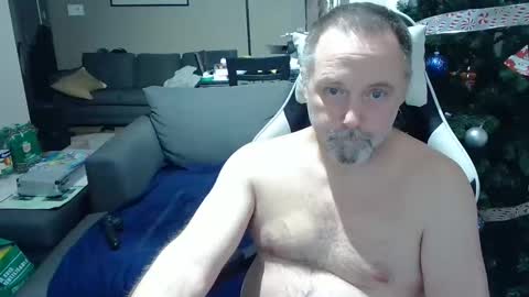 Snapshot of newvvorld chatting on December 30, 2024, 5:02 pm NewWorld online show from December 30, 2024, 5:02 pm