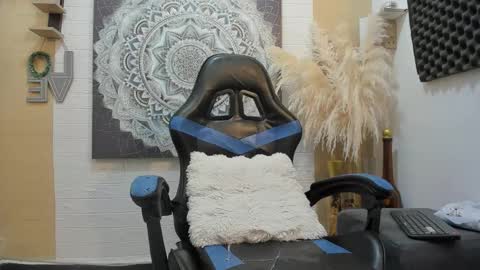 Yeison online show from February 13, 2026, 7:54 pm