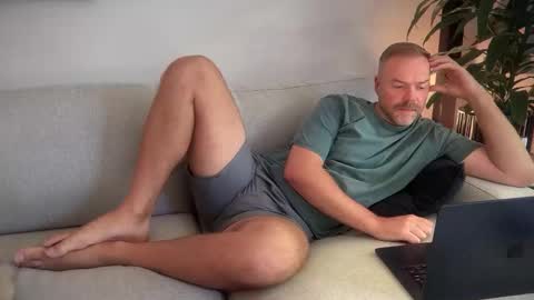 Guy online show from February 8, 2025, 4:25 am