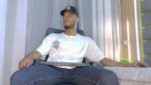 neytanmalcon online show from February 1, 2026, 6:50 pm