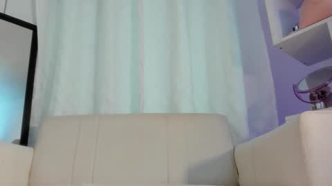 Snapshot of nezo_ chatting on October 21, 2025, 12:22 am Angie Instagram angie julianac add me online show from October 21, 2025, 12:22 am