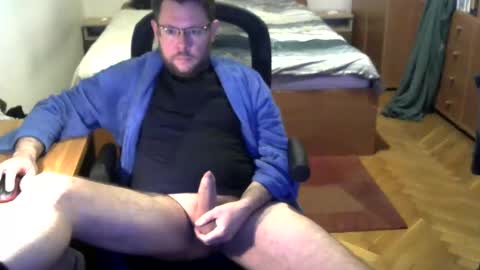 nezoss online show from February 24, 2026, 9:18 am