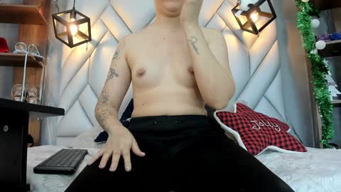 Snapshot of nezukokamado1_ chatting on January 13, 2025, 7:42 pm Milena online show from January 13, 2025, 7:42 pm