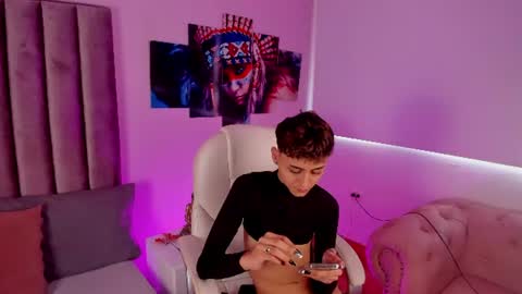 Snapshot of nhico_salazar chatting on July 4, 2026, 1:06 pm Nico online show from July 4, 2026, 1:06 pm