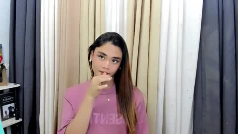 hottie nicole online show from February 3, 2026, 2:53 am