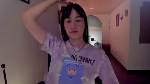 Snapshot of nia_blaze chatting on June 22, 2026, 9:12 pm Nia online show from June 22, 2026, 9:12 pm