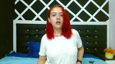 Snapshot of nia_stark chatting on December 19, 2024, 11:50 am Estefani online show from December 19, 2024, 11:50 am