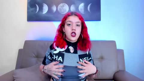 Snapshot of nia_stark chatting on December 23, 2024, 6:05 pm Estefani online show from December 23, 2024, 6:05 pm