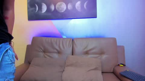 Snapshot of nia_stark chatting on January 6, 2025, 11:51 am Estefani online show from January 6, 2025, 11:51 am