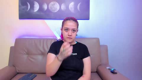 Snapshot of nia_stark chatting on January 15, 2025, 11:53 am Estefani online show from January 15, 2025, 11:53 am