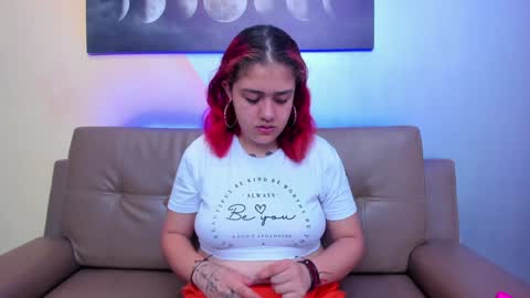 Snapshot of nia_stark chatting on January 29, 2025, 12:02 pm Estefani online show from January 29, 2025, 12:02 pm