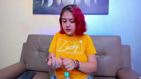 Snapshot of nia_stark chatting on February 1, 2025, 11:43 am Estefani online show from February 1, 2025, 11:43 am