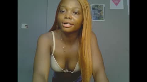 Niababy5 online show from February 8, 2026, 6:11 pm