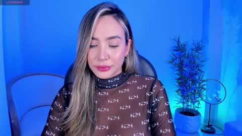 Nia  online show from October 14, 2025, 11:27 pm