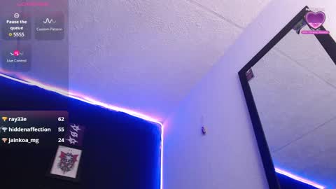 Snapshot of niakat_ chatting on December 15, 2024, 5:23 am  niakat  online show from December 15, 2024, 5:23 am