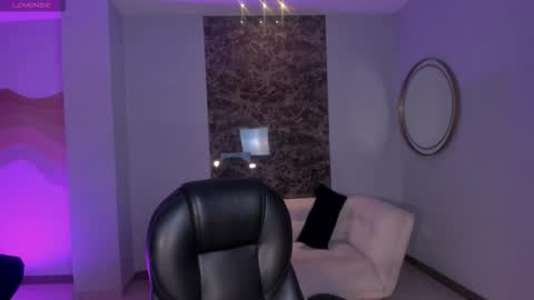 Call me Nia  online show from February 10, 2026, 2:48 am