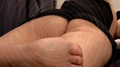 Kim online show from February 25, 2026, 2:10 am