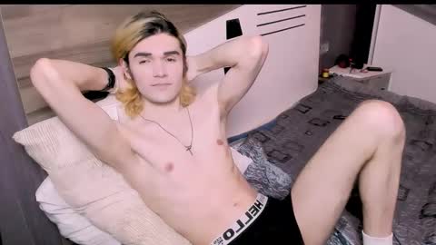 Nick PVT is open FanslyTwitter - Nic kycb online show from March 12, 2026, 3:29 pm