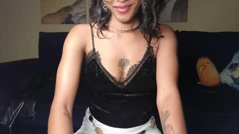 Snapshot of nicckah_ chatting on January 1, 2025, 6:16 pm Lilly online show from January 1, 2025, 6:16 pm