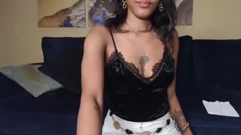 Snapshot of nicckah_ chatting on February 2, 2025, 2:24 pm Lilly online show from February 2, 2025, 2:24 pm